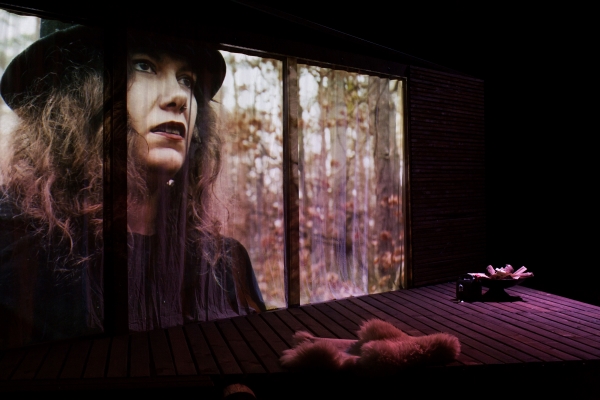 Projektion von Julia Borgmeier als Anna, Foto: Juliane Menzel